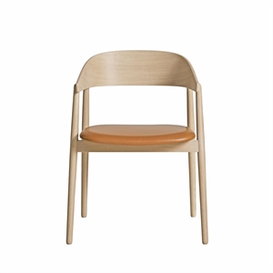 Andersen Furniture AC2 -ruokatuoli, valkoinen, pigmentoitu tammi/konjakki