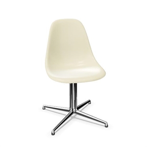 Vitra Eames Fiberglass DSL -ruokapöydän tuoli, pergamentti/kromi
