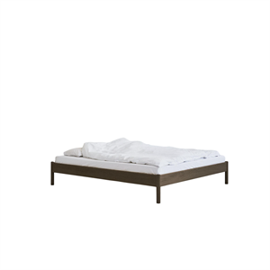 Rye Sleep Alken -sängynrunko ilman päätyä 140x200 savutammi