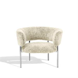 Møbel Copenhagen Font Armchair with Armrests Sheepskin Oyster/Polished Steel Frame