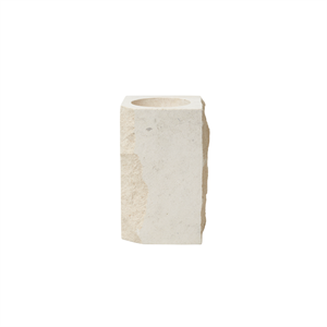 Louise Roe -gallerian esine, kivinen kynttilänjalka, korkea, beige, travertiini