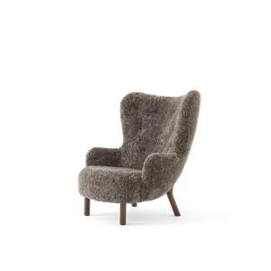 &Tradition Petra VB3 Armchair Sheepskin Sahara/Oiled Walnut